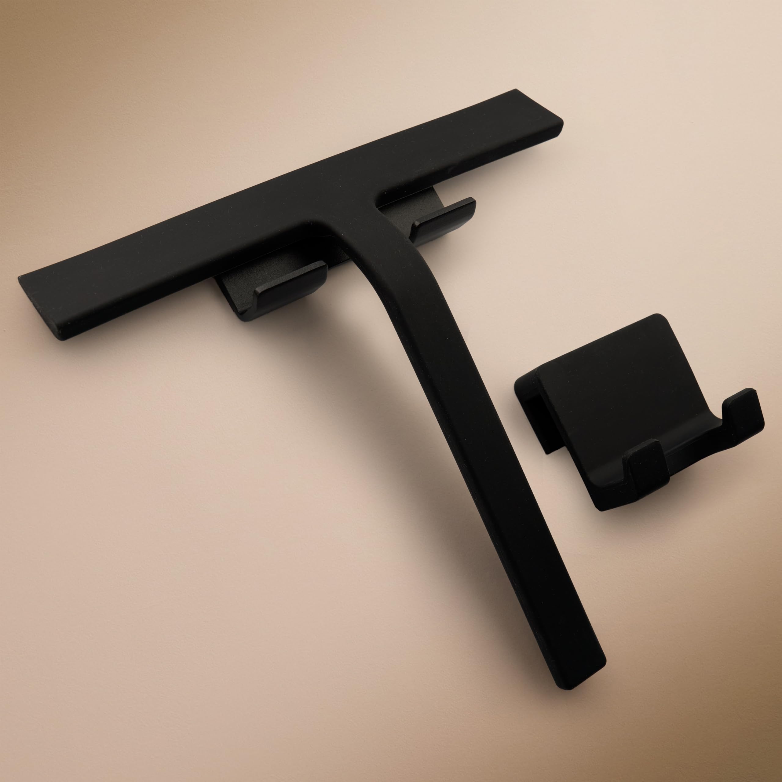designfabrik-hamburg-badezimmer-duschabzieher-23-cm-schwarz-ohne-bohren image 1