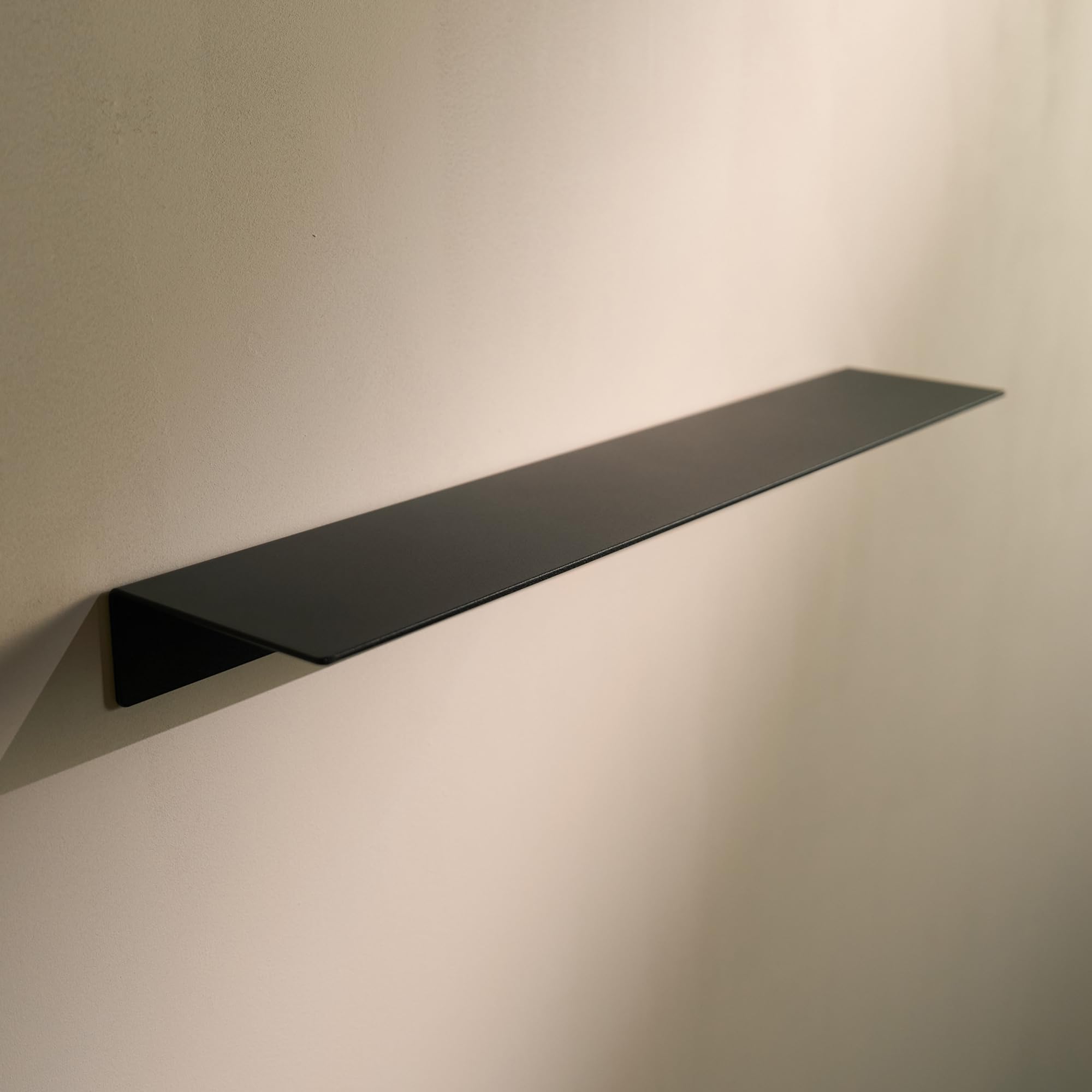 designfabrik-hamburg-badezimmer-wandregal-58-cm-schwarz-ohne-bohren image 5